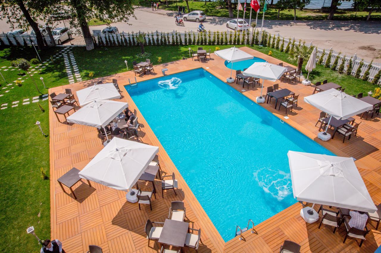 Limnades Hotel Iznik Exterior photo